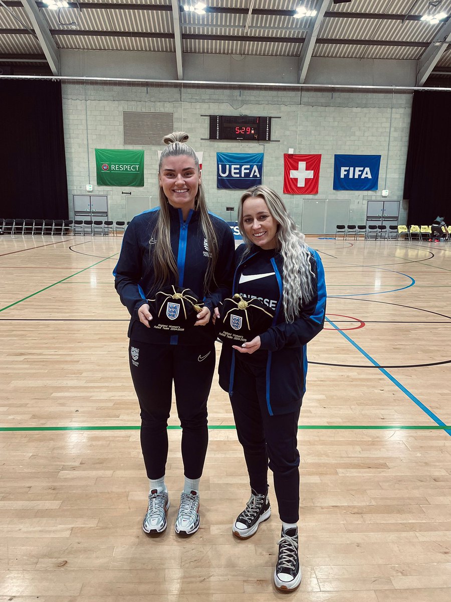 A special moment for myself and <a href="/EnglandFutsal/">England Futsal</a> 💫