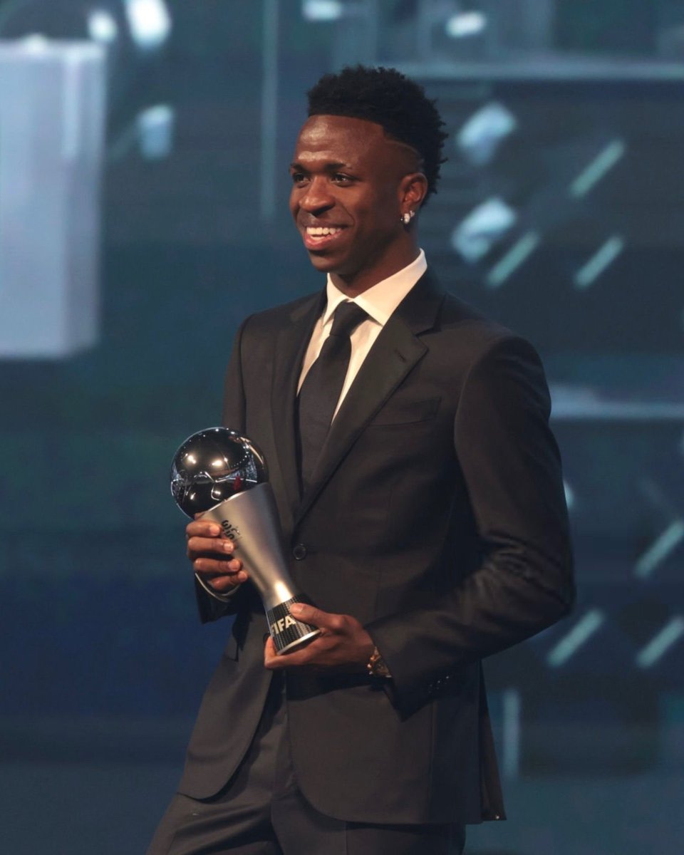 La mayor historia de superación del deporte.

Vinicius Junior, de meme a leyenda.