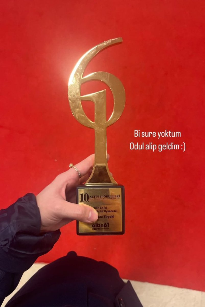 cagtu10's tweet photo. sonuna kadar hak ettin güzelim benim nazım 
#TuanaNazTiryaki https://t.co/lzd8BxVD6x