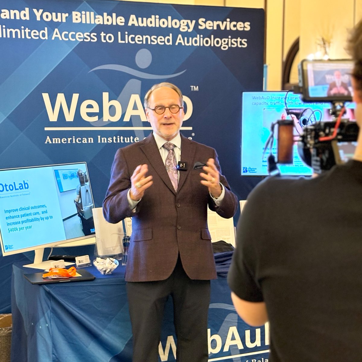 #ThoughtLeaderThursday💡 

Dr. Richard Gans, PhD at #FCOM2024 shared how untreated vestibular issues drive up healthcare costs. His solution? In-house vestibular testing in ENT practices with precise, patient-focused rehab to improve outcomes and reduce costs.  

#ENT#Dizziness