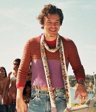 babybunnyrry's tweet photo. more men in crop tops please https://t.co/DXmJMPcTHQ