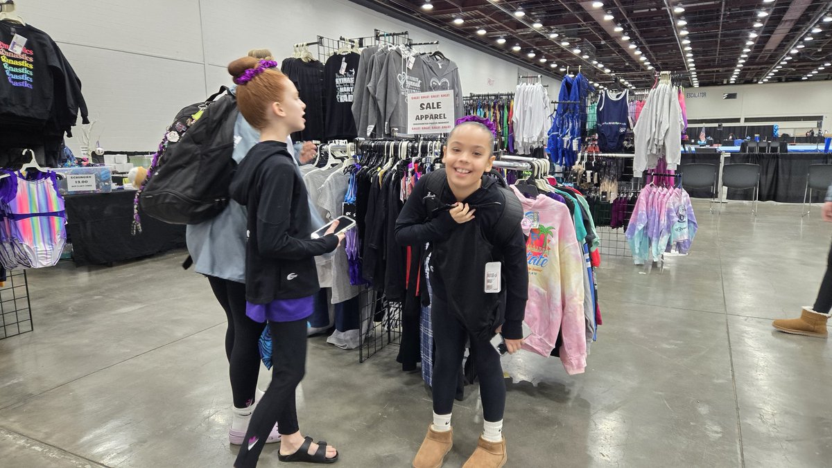 TinyAndJuniorTV's tweet photo. Mega Magic Meet - Detroit MI #gymnastics https://t.co/Ew23uicjjv