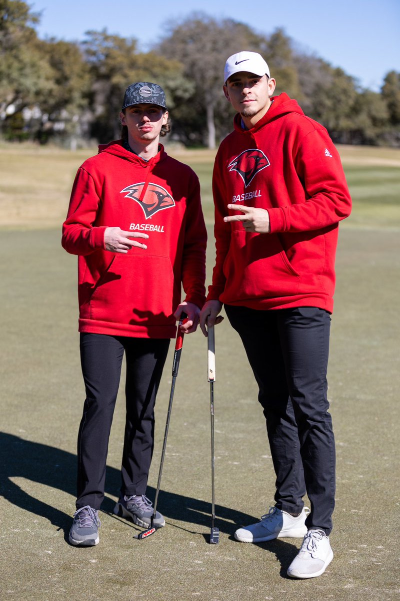 UIWBaseball's tweet photo. We are 𝙊𝙉𝙀 𝙈𝙊𝙉𝙏𝙃 𝙊𝙐𝙏 from our annual Golf Outing‼️

Find more information using the link below ⬇️

https://t.co/YW4EvrLqSy

#TheWord | #TakeFlight https://t.co/fMZbWGfM6y