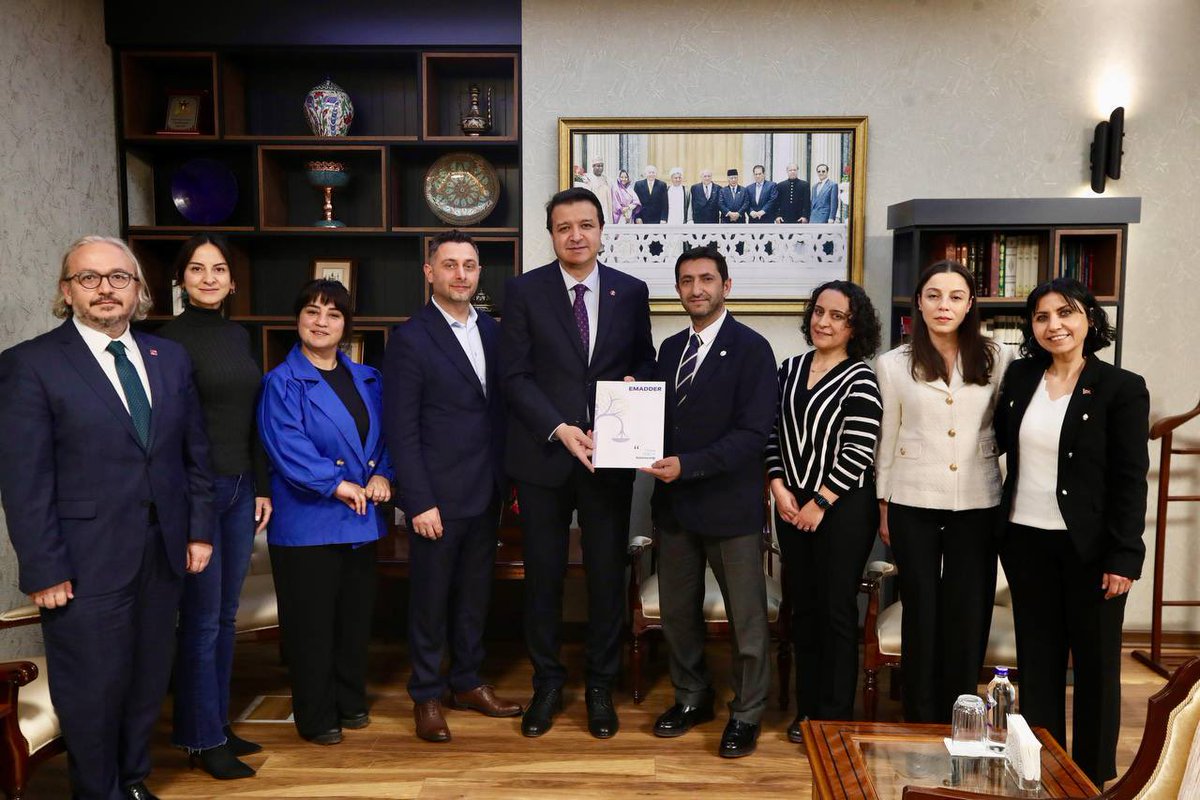 EmadDernegi's tweet image. EMADDER’in ANKARA ÇIKARMASI 📣

MAHMUT ARIKAN Saadet Partisi Genel Başkanı 
AHMET YAZICI STK ve Halkla ilişkiler Başkanı 

🔴Kademeli emeklilik mücadelemiz kapsamında EMADDER olarak önemli isimlerle görüşmeye devam ediyoruz.

🔴Emad Derneği Yönetim Kurulu Üyelerimiz ve Ankara İl