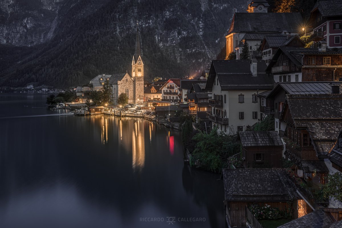R_Callegaro's tweet photo. La classica foto di #Hallstatt (Austria) ad ora blu avanzata. 

📷 Sony A7III + Sony 16-35mm GM
📅 Agosto 2024

#photography #nightphotography https://t.co/3cnEz2zkCv