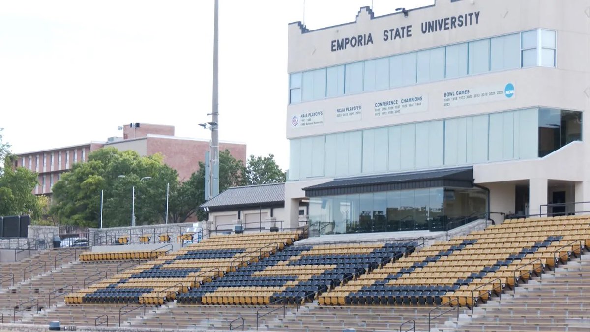 David Lilly (@lilly_david27) on Twitter photo Had a great OV this weekend down in Emporia. Blessed to receive an offer! <a href="/CoachHarelson/">Cade Harelson</a> Had a great OV this weekend down in Emporia. Blessed to receive an offer! <a href="/CoachHarelson/">Cade Harelson</a>