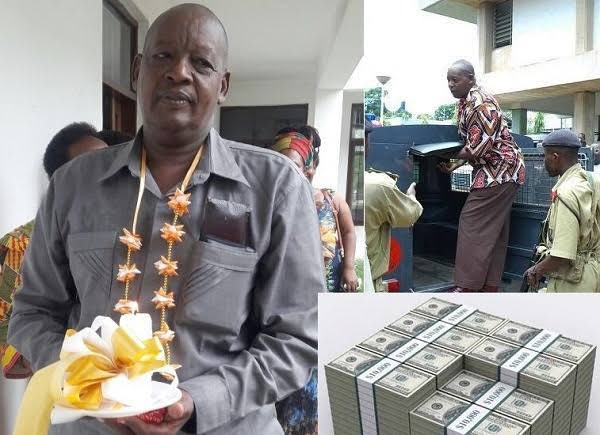 MaxiAllister's tweet photo. JUSTINE KASUSURA: MBONGO ALIYEFUNGWA "KWA KUPIGA MABILIONI YA PESA" NA KISHA KUKIPANGUA KIFUNGO HICHO BILA KUTUMIA WAKILI MAHAKAMA YA RUFAA TANZANIA: https://t.co/WbCCHwKmvz