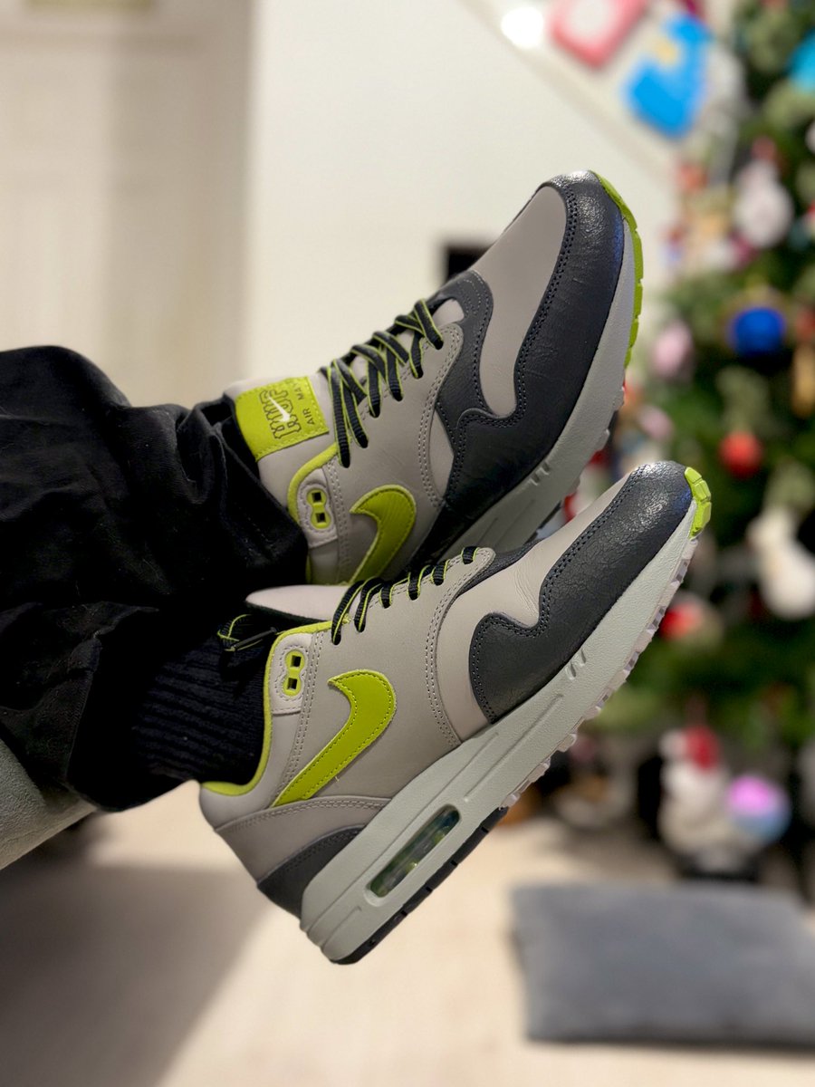 ryanskicks1's tweet image. #KOTD  - NIKE AIR MAX 1 X HUF  

My favorite collab of the year
🔥🔥🔥

@nikestore @Nike #nikeairmax1 #am1 #airmax1sp #airmax1premeium #sneakers #sneakerheads #snkrs #snkrsliveheatingup #yoursnkrsaredope #SNKRSKickCheck