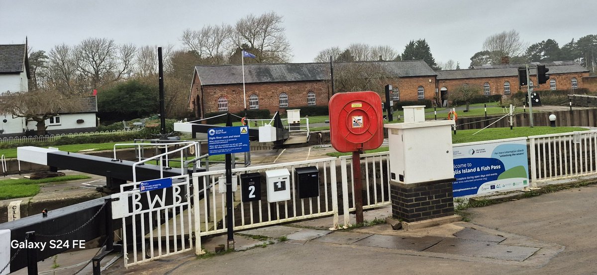 run_taz's tweet image. First time out visiting Diglis Fish Pass today with the Community Engagement Team.

What a gem of a place it is! A must visit.

@CanalRiverTrust
@CRTWestMidlands
@CRTExplorers
#DiglisFishWindow 
@SevernUnlocked