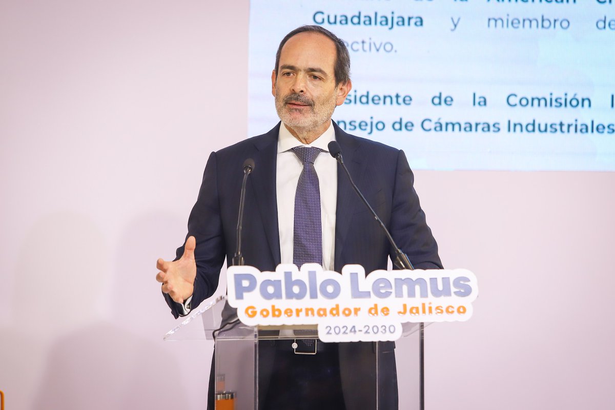 RBarbosaLaboral's tweet photo. Con gusto les comparto que el Gobernador electo, @PabloLemusN, me invitó a formar parte de su equipo de gabinete para la administración 2024-2030. Desde la Secretaría de Trabajo y Previsión Social de Jalisco pondremos todo nuestro esfuerzo para mantener el clima de paz laboral... https://t.co/3ITTHo7sqW