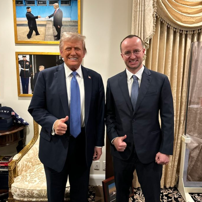 HUGE!!! 🔥🔥🔥

DONALD TRUMP MET WITH CRYPTO.COM CEO KRIS MARSZALEK!!!

TO DISCUSS…

THE NATIONAL #BITCOIN RESERVE PROPOSAL AND POTENTIAL CRYPTO-RELATED ROLES IN THE ADMINISTRATION.

THIS. IS. SO. BULLISH!!!

🚀🚀🚀