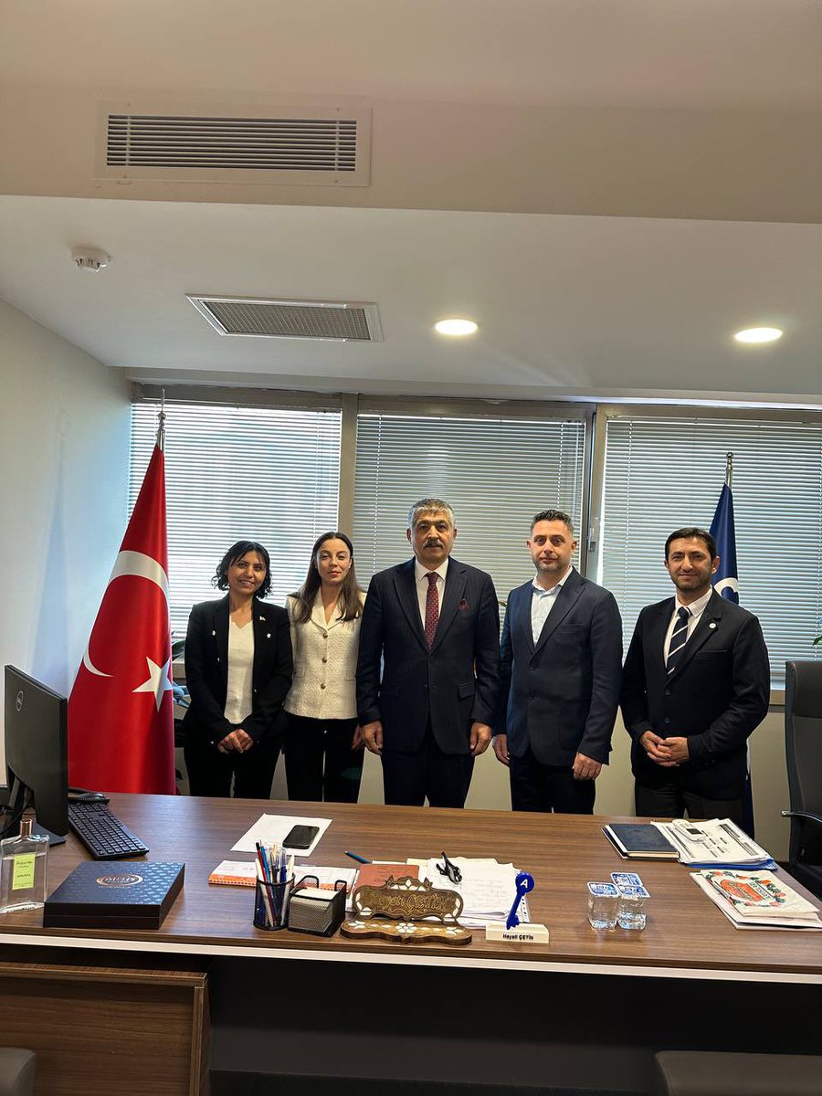 EmadDernegi's tweet image. EMADDER’in ANKARA ÇIKARMASI📣

HAYATİ ÇETİN  Anahtar Parti STK İşleri Başkanı 

🔴Kademeli emeklilik mücadelemiz kapsamında EMADDER olarak önemli isimlerle görüşmeye devam ediyoruz.

🔴Emad Derneği Yönetim Kurulu Üyelerimiz ve Ankara İl Temsilcilerimiz Anahtar Parti @anahtarparti