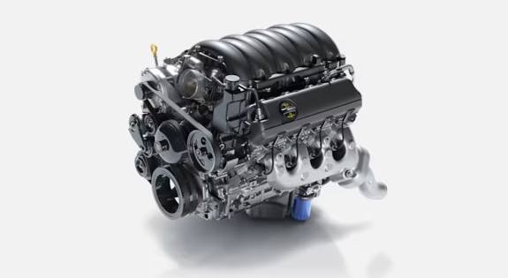 Learn the differences between the Duramax® 6.6L Turbo-Diesel V8 engine and the 6.6L V8 gas engine options for the 2024 Silverado HD.

⚙️ 470 hp vs. 401 hp
⚙️ 975 lb.-ft. torque vs. 464 lb.-ft. torque
⚙️ 36,000 lbs. max trailering weight vs. 19,090 lbs. max trailering weight