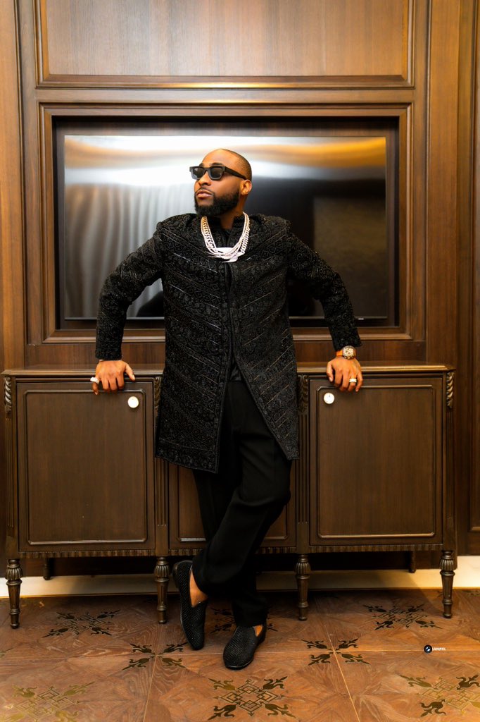 davido's tweet image. All I really wanna do is Mismanage my FUNDS ON U 😍💵❤️💪🏾