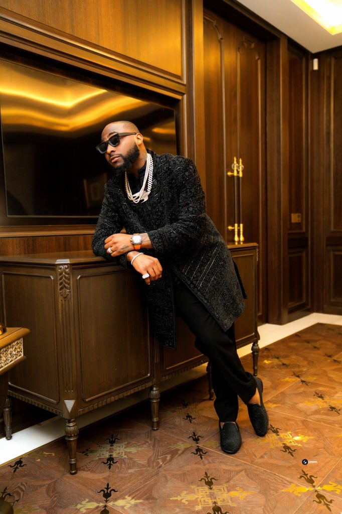 davido's tweet image. All I really wanna do is Mismanage my FUNDS ON U 😍💵❤️💪🏾