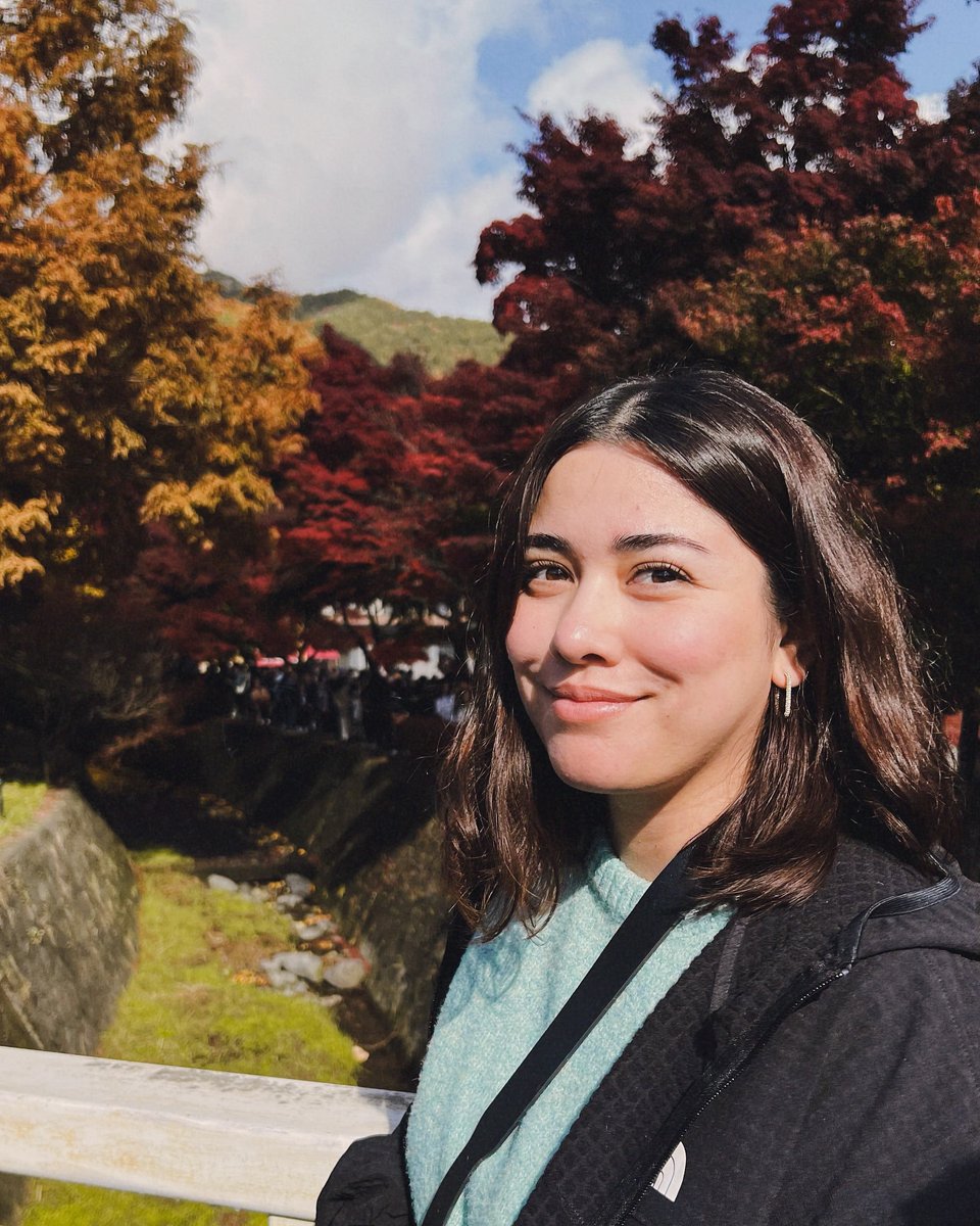Kylei000's tweet photo. Forgotten smile https://t.co/tyricXRJvN