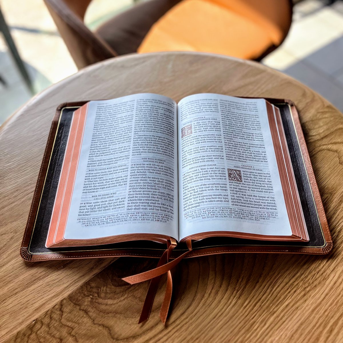 Our 2024 bestseller: KJV Canterbury.
evangelicalbible.com/schuyler-cante…