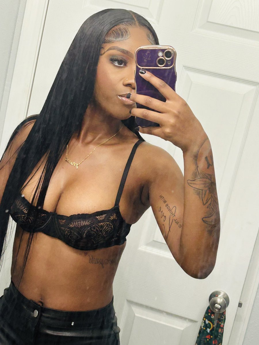 ShantiMarieee's tweet photo. Angel with an attitude 🧚🏽‍♀️ https://t.co/nXK2qwwaqL
