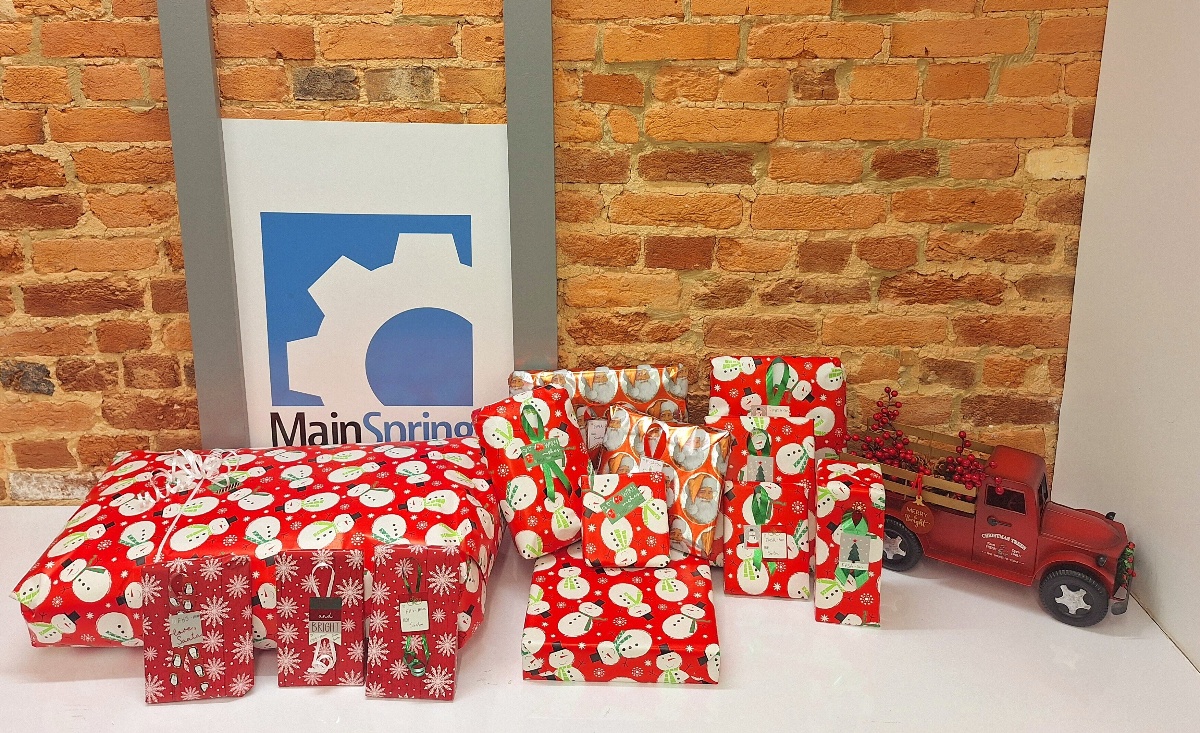 goMainSpring's tweet image. For the 4th year in a row, MainSpring is proud to support the Frederick Rescue Mission's Adopt-A-Resident holiday program.
Let’s give back, together. To learn more about supporting Frederick Rescue Mission this Holiday season, visit: hubs.li/Q02_Zd_50
