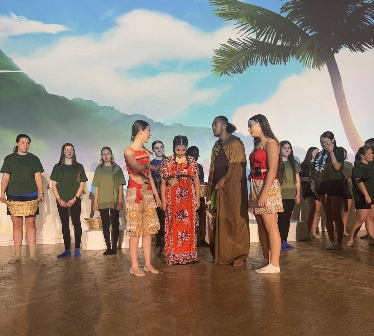 Miss Walls (Kempston Academy’s Drama Department) tweet media