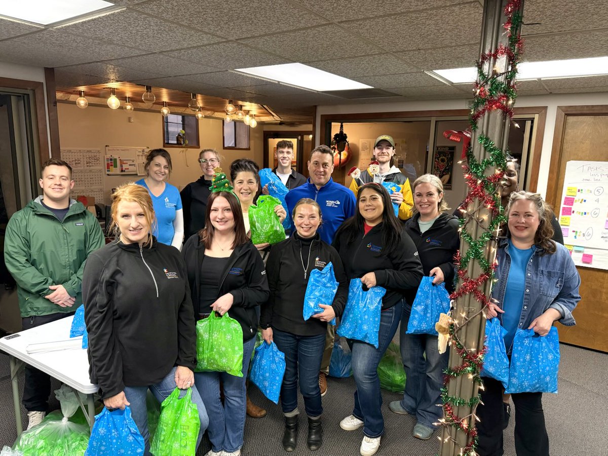 Laura Papetti (@krem2laura) on Twitter photo What a fun morning for <a href="/krem2/">KREM 2 NEWS</a> team <a href="/CISspokane/">CIS Spokane County</a> packing hygiene kits for #Spokane kids Special thx to <a href="/GhoulzOfficial/">Ghoulz</a> for donating and working the assembly line ! What a fun morning for <a href="/krem2/">KREM 2 NEWS</a> team <a href="/CISspokane/">CIS Spokane County</a> packing hygiene kits for #Spokane kids Special thx to <a href="/GhoulzOfficial/">Ghoulz</a> for donating and working the assembly line !