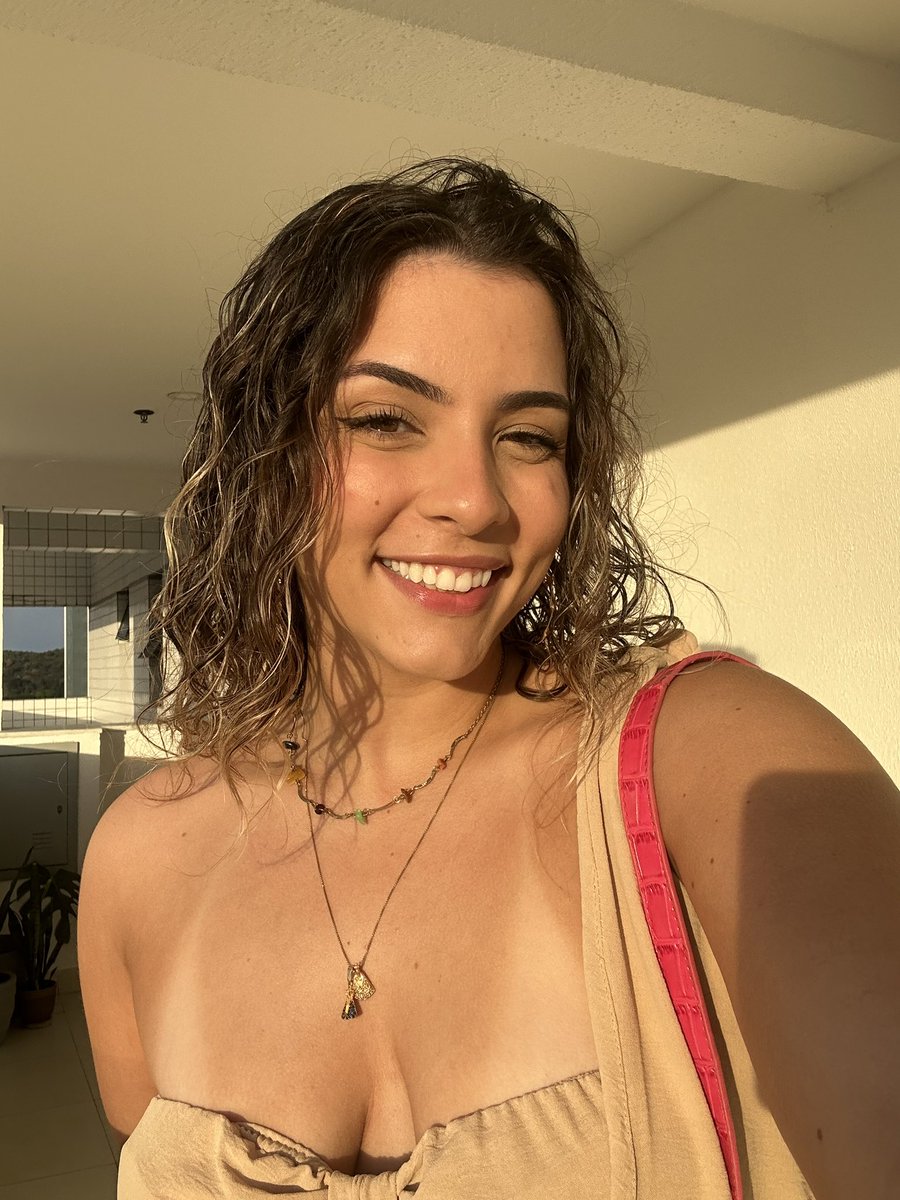 euyasmr's tweet photo. meio que ainda to obcecada pelas fotos que ficaram parecendo que tenho cabelo curtinho…. https://t.co/8NaBtj15Ye
