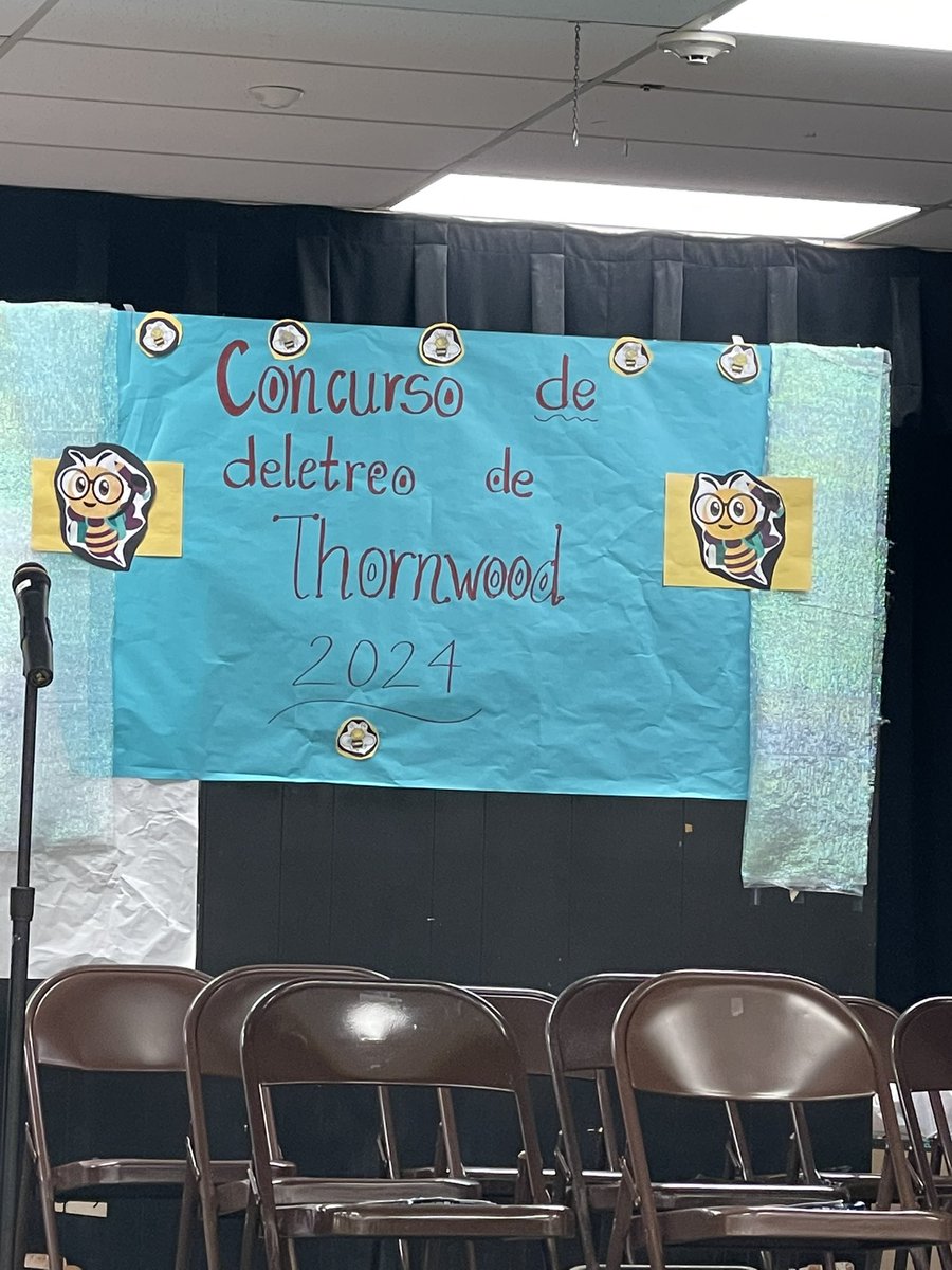 Shout out to <a href="/ThornwoodSBISD/">Thornwood Tigers</a> for hosting their first-ever bilingual spelling bee today! 🏆📚 What an incredible way to showcase and celebrate students' bilingualism and Biliteracy! 
¡Felicidades a todos los participantes y organizadores! <a href="/TecJulie/">Julie Tec</a>