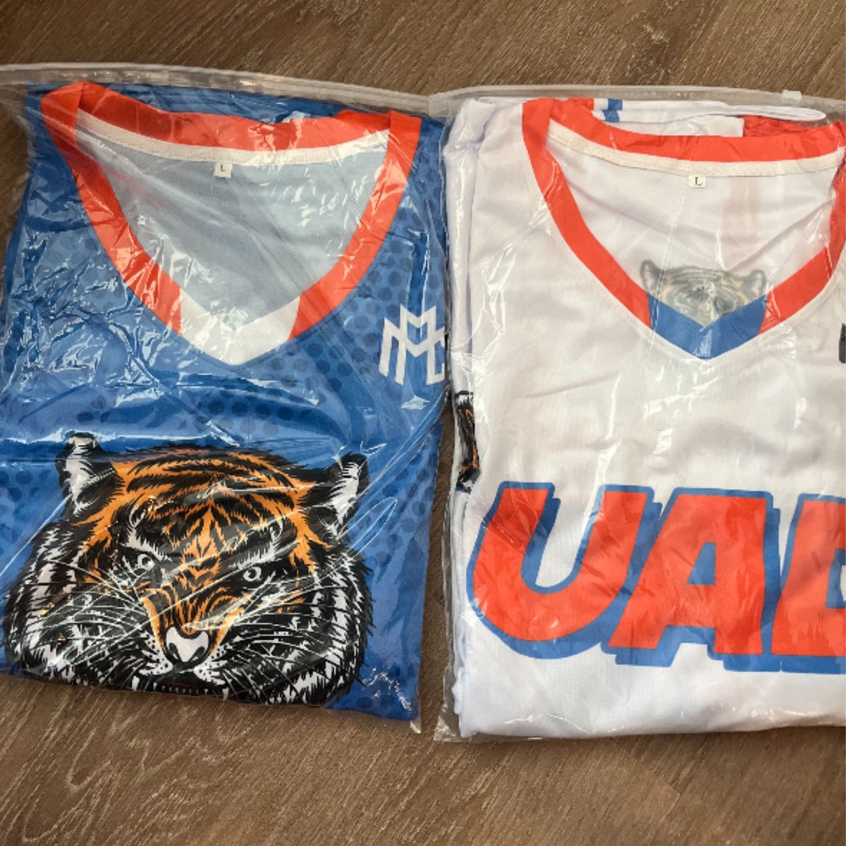 MathMatikClothn's tweet photo. Heard it’s High school basketball season….

#MMC 

#CHARLESTOWN
#BRIGHTON
#UpACADEMY https://t.co/iiViRvxAxa