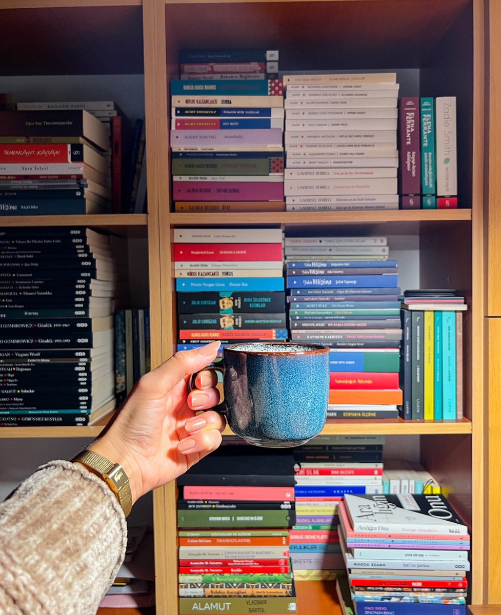 #bbykadroistiyor
Kütüphaneler olmasaydı ne mi olurdu? Geçmişimiz ve geleceğimiz yok olurdu. Tarihimiz kalmazdı.
#bbykadroistiyor
<a href="/RTErdogan/">Recep Tayyip Erdoğan</a>
<a href="/tcbestepe/">T.C. Cumhurbaşkanlığı</a>
<a href="/TCKulturTurizm/">T.C. Kültür ve Turizm Bakanlığı</a>
<a href="/KTBKYGM/">KYGM</a>
<a href="/MehmetNuriErsoy/">Mehmet Nuri Ersoy</a>
<a href="/yazgi_gokhan/">Gökhan YAZGI</a>