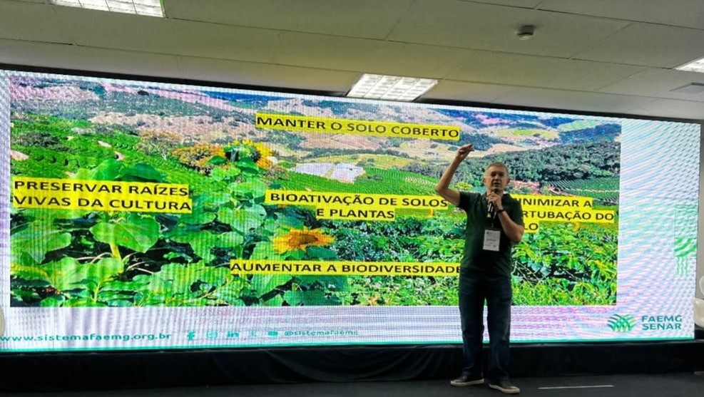 jcpedralva's tweet photo. Regenerative coffee farming 
Lecture given at the International Coffee Week event - SIC - Belo Horizonte, MG. https://t.co/lX131IHTGB