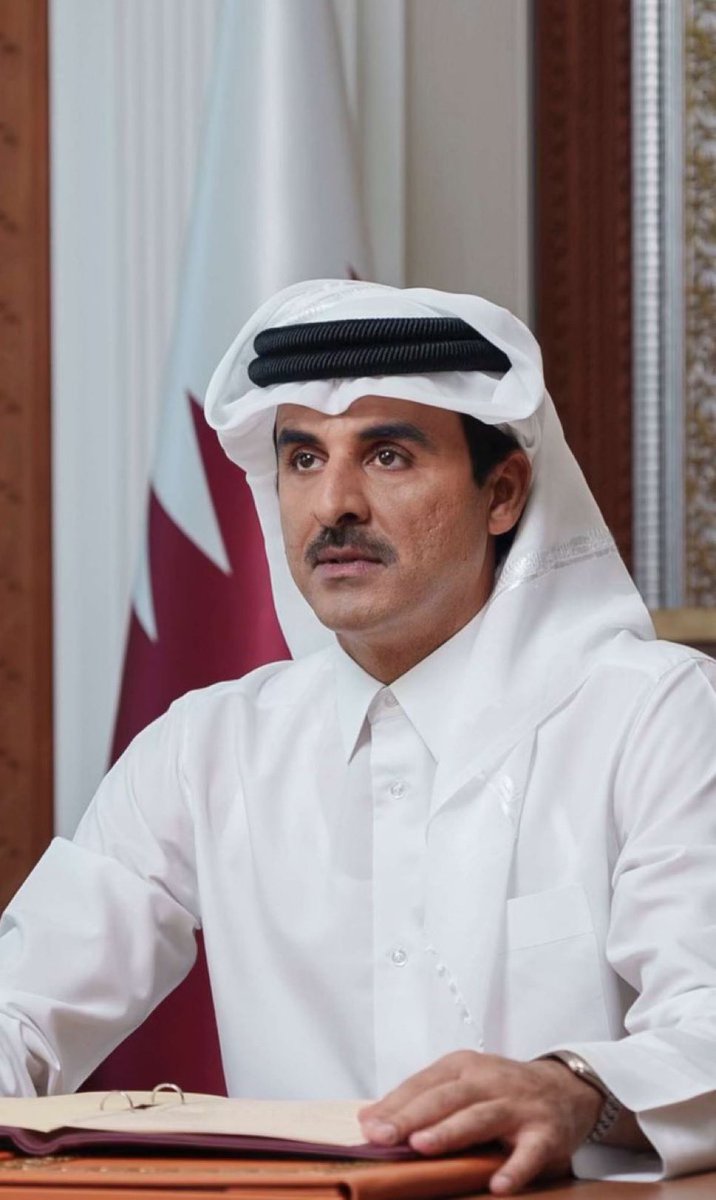 اللهم إنّا نشهدك وملائكتك أن الشيخ تميم بن حمد آل ثاني، حاكمً عادل يخاف الله في شعبه ويُعطي كل ذي حق حقه وأننا أمنين مطمئنين في قطر وننعم بخيراتك التي لم نُحرم منها 
اللهم فـ أدم عليه نعمتك وأحفظه لنا وسدد رأيه وأرزقه البطانة الصالحة ووفقه وبارك له وسخر له البلاد والعباد 
اللهم