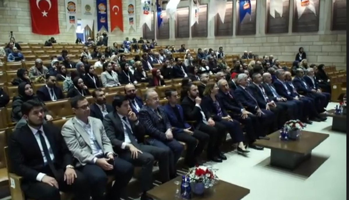 ibrahimzorlu89's tweet photo. Türkiye Girişimci buluşması https://t.co/nf5NjChXiq
