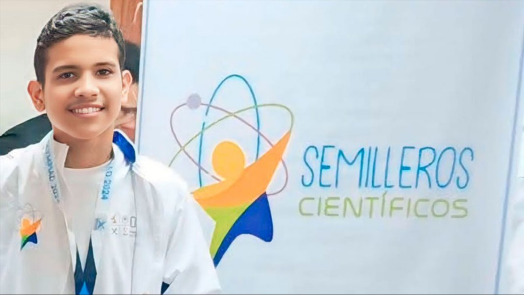 AzaelAdolfo01's tweet photo. Con tan solo 14 años, Axel Hernández, se convirtió en ejemplo de excelencia académica. Este joven venezolano, estudiante del Liceo Nacional Eduardo Oxford, en Guasipati del edo. Bolívar, se alzó con medallas de oro, plata y bronce en tres Olimpiadas Internacionales de Matemática. https://t.co/1mSoqHfszC