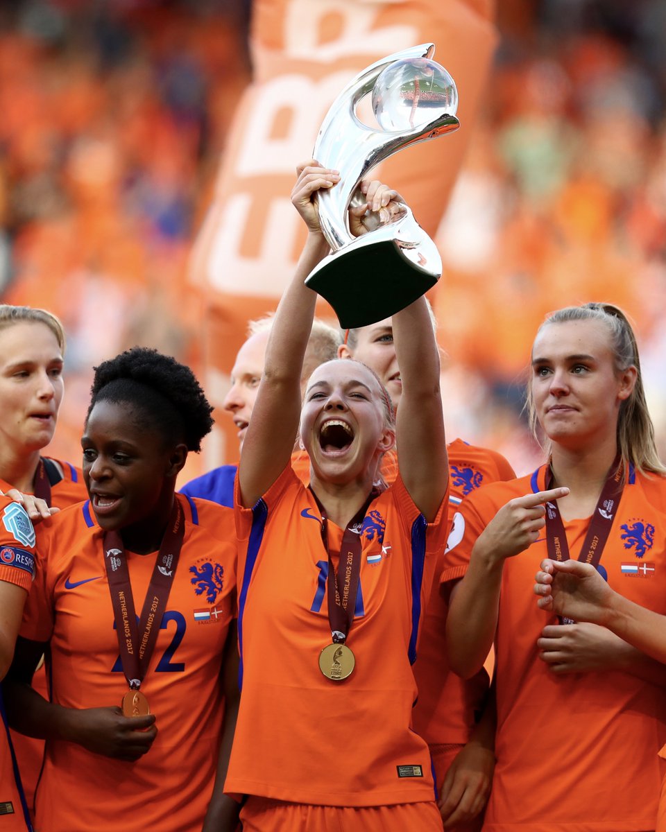 🇳🇱 JG14 🏆

#WEURO2017 || #HBD
