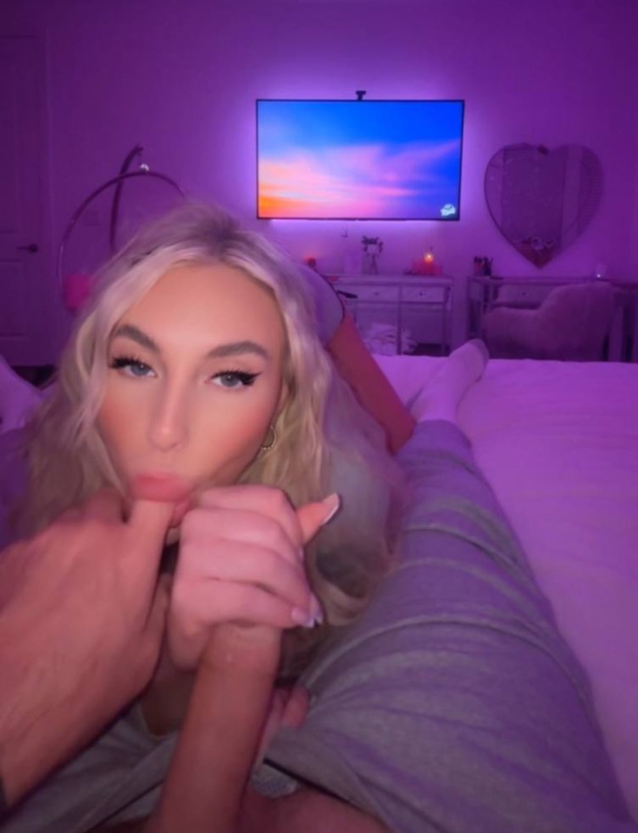 RT if you’d let me suck it 🫦💦 https://t.co/eQoG2naDe4