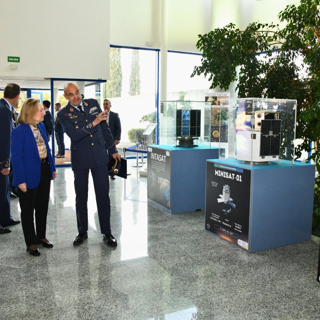 ¡Celebramos el 50º aniversario del INTASAT! 🎉 Un hito en innovación y tecnología aeroespacial, presidido por la Secretaria de Estado de Defensa, el Director General del INTA y autoridades civiles y militares.

¡Por muchos más años de avances y éxitos! 🚀✨ #50AñosINTASAT