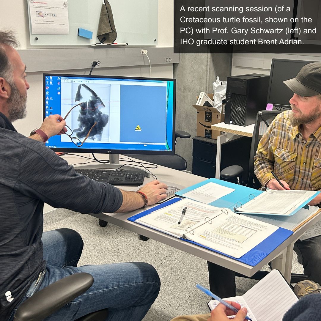 HumanOriginsASU's tweet image. Institute of Human Origins Research Scientist and @ASUBeingHuman Professor, Gary Schwartz runs an Advanced Visualization Lab with state-of-the-art scanning technology including a micro-computed tomography scanner (micro-CT). 💀
@ASUTheCollege