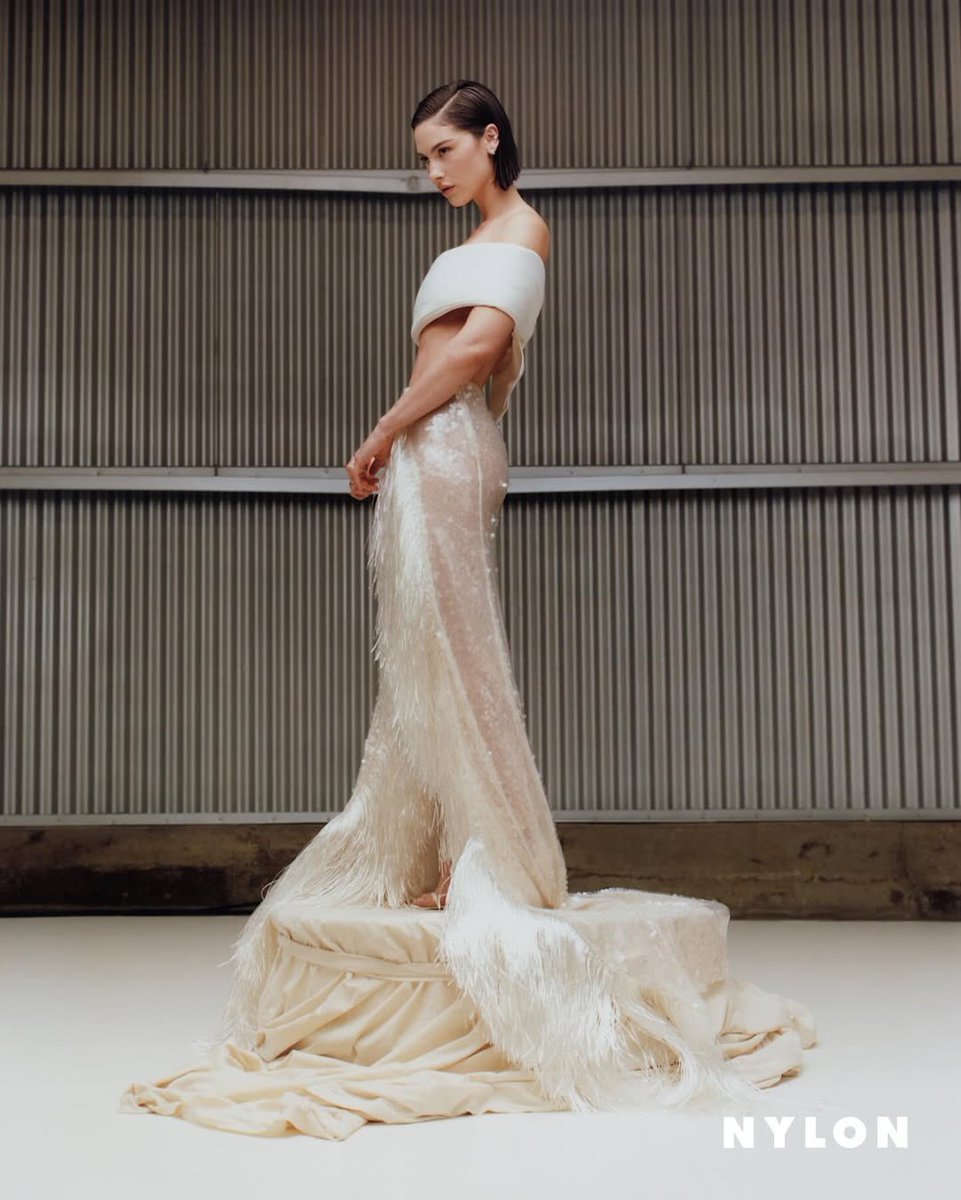 gracieabrams's tweet image. 👋 @nylonmag nylon.com/entertainment/…