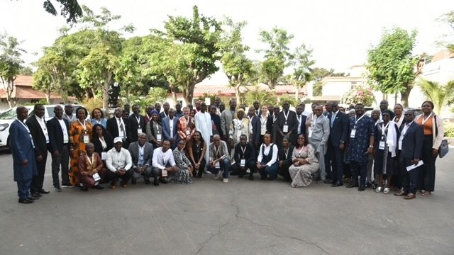 Dakar, Senegal – Dec. 16, 2024 - The 1st General Assembly of the West Africa Regional Initiative for External Quality Assessment on Antimicrobial Resistance (#WARIL_EQA_AMR) begins! Led by <a href="/OoasWaho/">WAHO | OOAS</a> and <a href="/PasteurDakar/">Institut Pasteur de Dakar</a>, it aims to tackle the growing threat of AMR in West Africa.