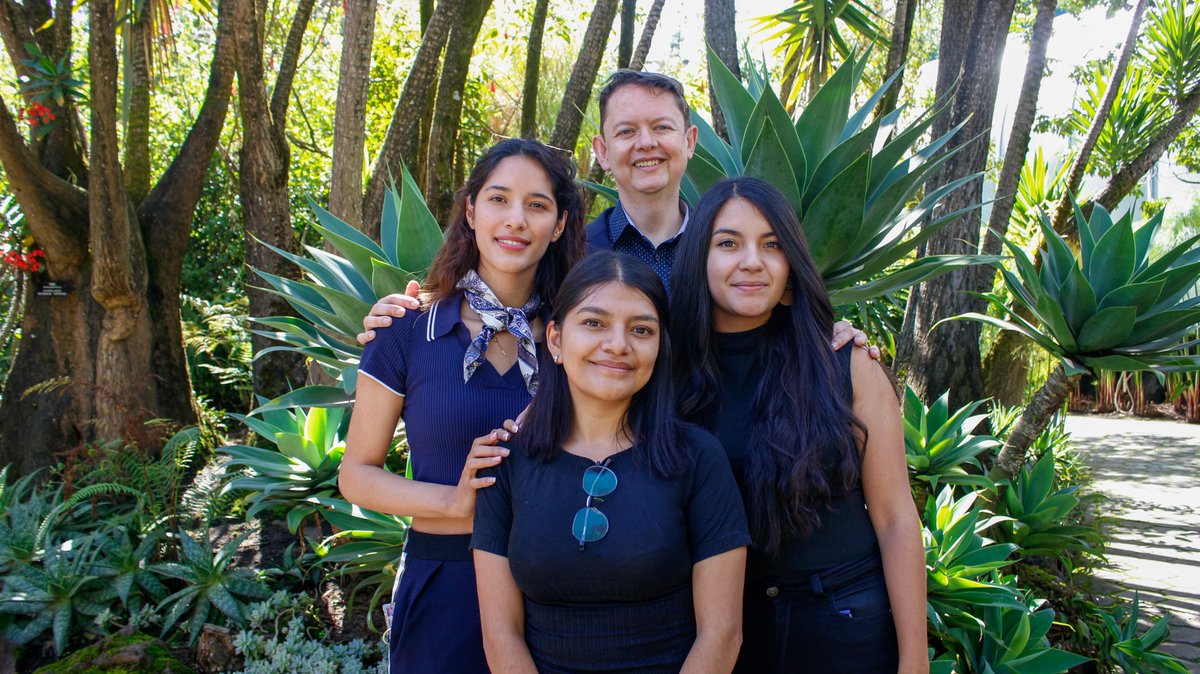 ¡Ecuador logra reducir 800 millones de dólares de deuda hasta 2035 para conservar la Amazonía! 🇪🇨👏

El presidente <a href="/DanielNoboaOk/">Daniel Noboa Azin</a> participó del anunció de la primera conversión de deuda destinada a la conservación de la Amazonía ecuatoriana. Esto permitió refinanciar