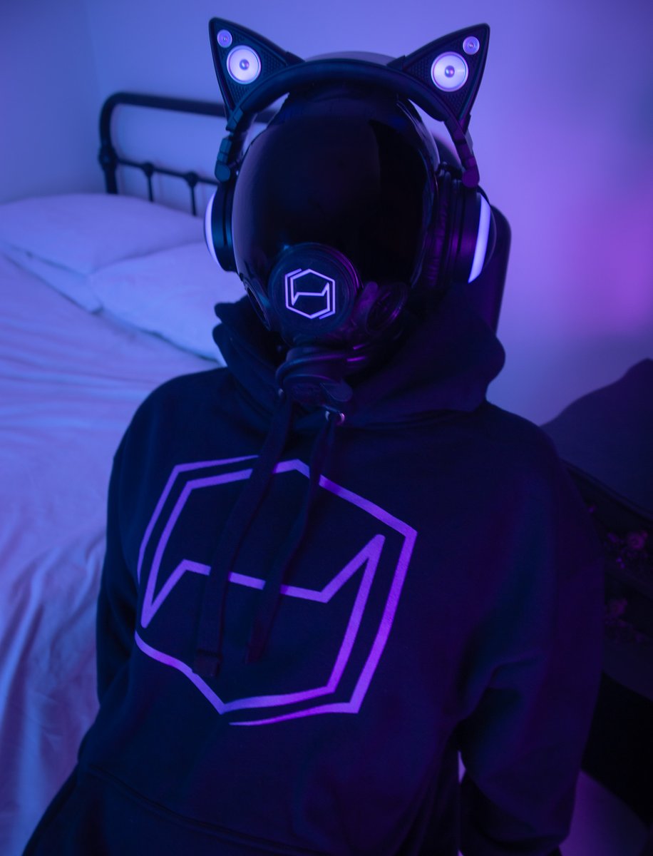 Obligatory last minute xmas shopping merch store self-promo post! https ...