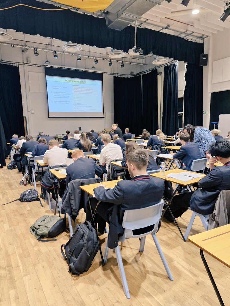 TQEA_Principal's tweet image. Turbo charged focus for Year 11 this morning in their English Walking Talking Mock. They are working so hard to get ready for mocks! #WeCanAndWeWill #ReadyForTheChallenge #TurboWeek