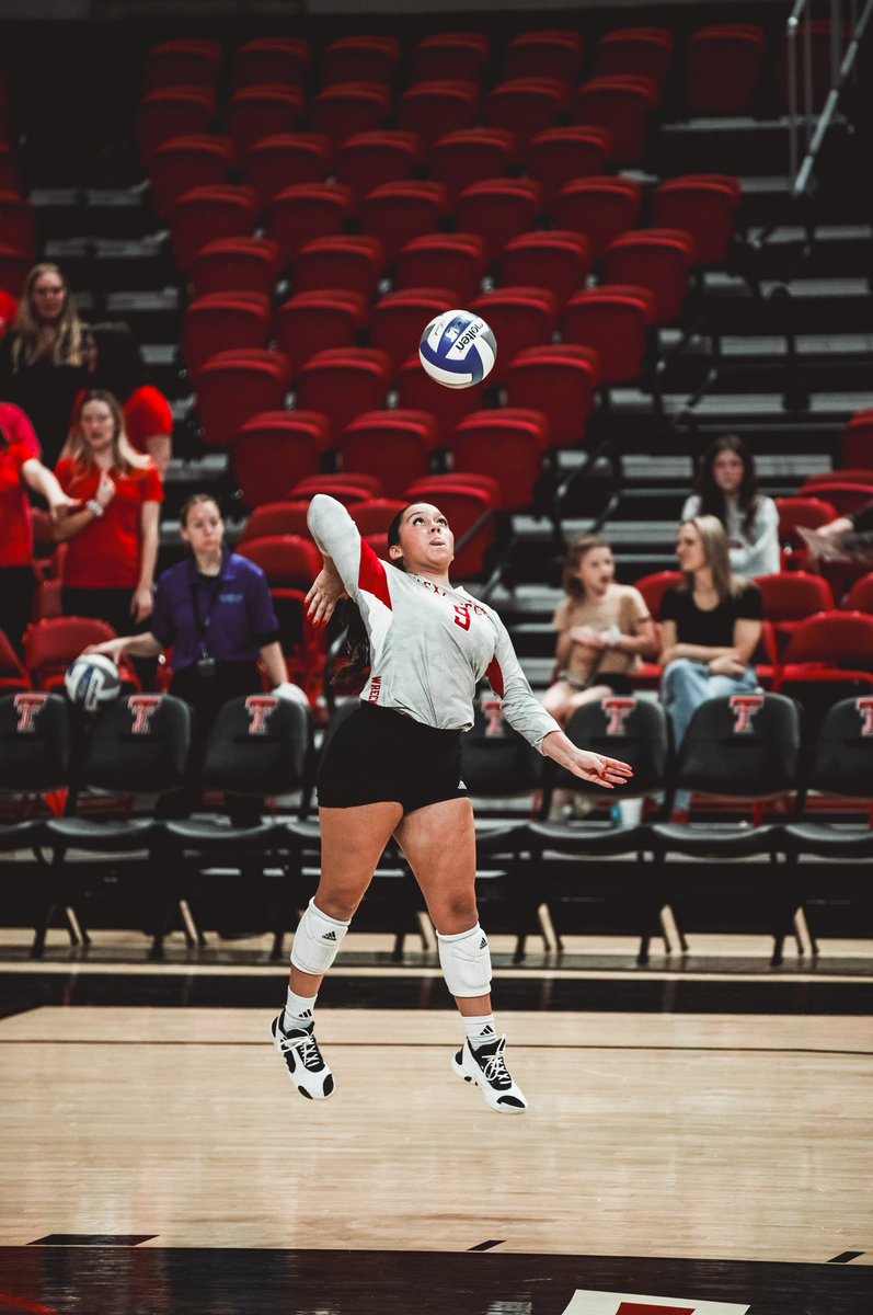 Members of the CSC Academic All-District Team! 📚