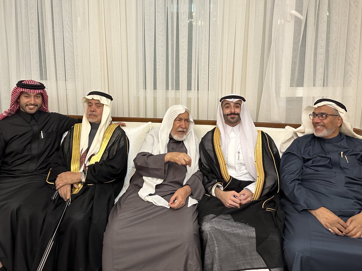 الحمدلله الذي بنعمته تتم الصالحات
تم بحمدالله عَقد قراني على من اختارها الله لي 
لتكون لي عونًا،سندًا،رفيقاً،شريكًا وسكنًا 🤍

اللهم اجعلها لي كما أُحب و اجعلني لها كما تُحب   
واجعلنا لك كما تحب وترضى 🤍
17/12/2024