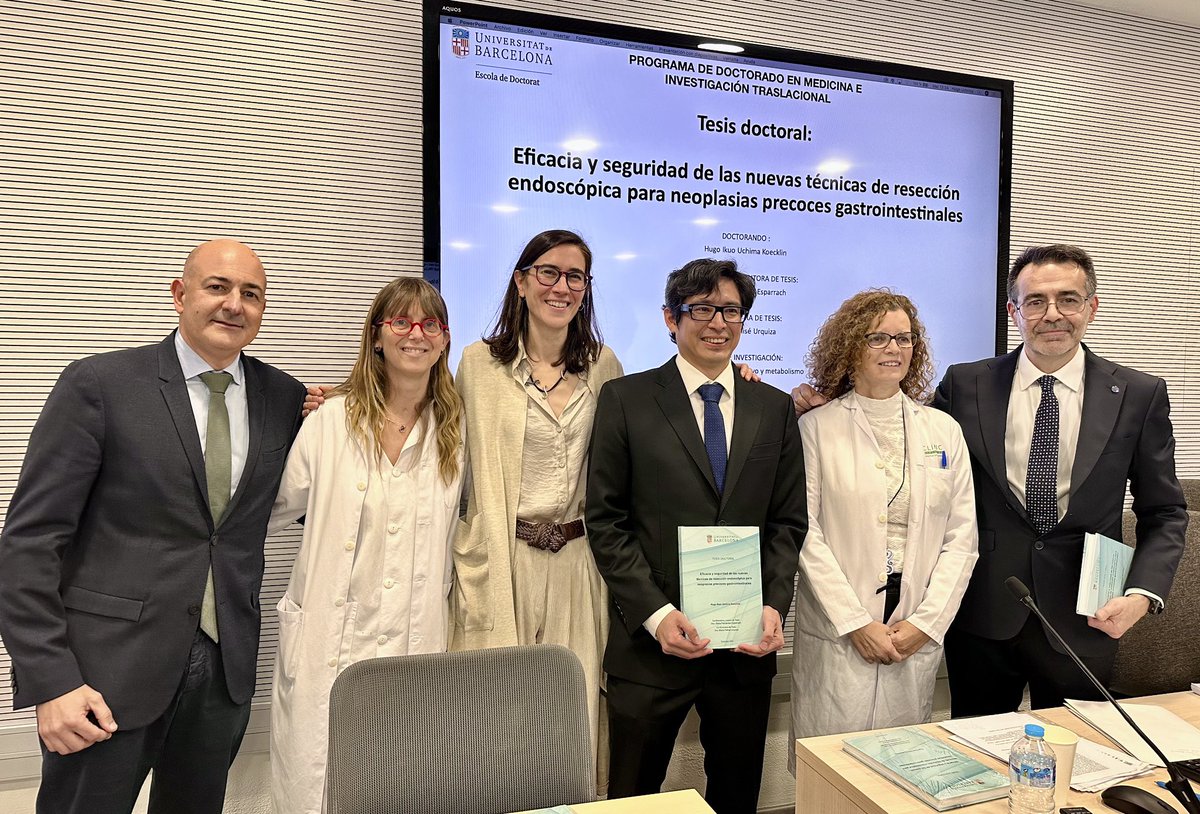 Francesc Balaguer (@frankbalaguer) on Twitter photo 🥇Tesis doctoral de <a href="/hugo_uchima/">Hugo Uchima</a> defendida hoy en la <a href="/UniBarcelona/">Universitat de Barcelona</a> bajo la dirección de <a href="/mariapellise1/">mariapellise</a> y Gloria Fernández
👏🏻👏🏻 brillante defensa Hugo!!
<a href="/SEEDendoscopia/">SEED</a> <a href="/gasclinicbcn/">Servei Gastroenterologia Hospital Clínic Barcelona</a> <a href="/aegastro/">Aegastro</a> <a href="/hospitalclinic/">Hospital Clínic</a> 🥇Tesis doctoral de <a href="/hugo_uchima/">Hugo Uchima</a> defendida hoy en la <a href="/UniBarcelona/">Universitat de Barcelona</a> bajo la dirección de <a href="/mariapellise1/">mariapellise</a> y Gloria Fernández
👏🏻👏🏻 brillante defensa Hugo!!
<a href="/SEEDendoscopia/">SEED</a> <a href="/gasclinicbcn/">Servei Gastroenterologia Hospital Clínic Barcelona</a> <a href="/aegastro/">Aegastro</a> <a href="/hospitalclinic/">Hospital Clínic</a>