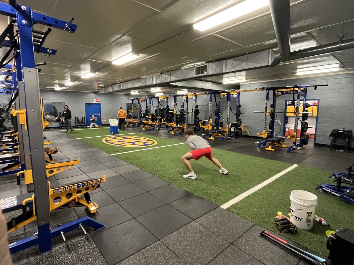 Coach Norwood and Coach Phillips spending time with a couple Wildcats in the lab today! We believe in training multi sport athletes. Go Cats! 🔵🟡
⁦<a href="/TreyPhillips58/">Trey Phillips</a>⁩ ⁦<a href="/ben_norwood_/">Ben</a>⁩