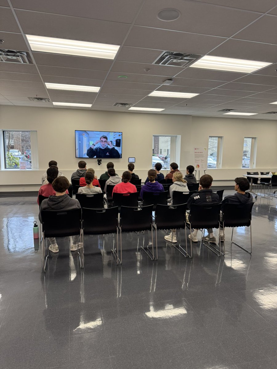 Honors Leadership helped prepare hundreds of meals for the holidays for families in need today, so proud of this group!