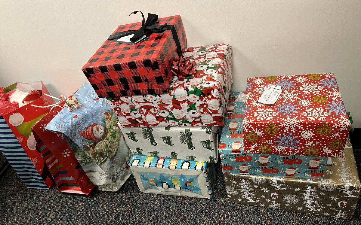 DeAnn Dykes (@dykesdeann) on Twitter photo A huge thank you to <a href="/CO_Friendship/">Colorado FriendShip</a> for their generous donation of coats 🧥 and boots 🥾 to our students! Your kindness helps ensure that every child stays warm and ready to learn this winter. So grateful! 🥰 <a href="/NREL_Bengals/">Northridge Elem.</a> <a href="/SvvsdSchuh/">Kristopher Schuh</a> <a href="/SVVSD/">St. Vrain Valley Schools</a> A huge thank you to <a href="/CO_Friendship/">Colorado FriendShip</a> for their generous donation of coats 🧥 and boots 🥾 to our students! Your kindness helps ensure that every child stays warm and ready to learn this winter. So grateful! 🥰 <a href="/NREL_Bengals/">Northridge Elem.</a> <a href="/SvvsdSchuh/">Kristopher Schuh</a> <a href="/SVVSD/">St. Vrain Valley Schools</a>