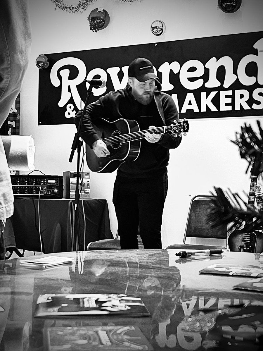 HOWARTHUK's tweet photo. @Reverend_Makers it was a pleasure!
Hope #latenightphonecall gets to the big time as it’s a mega tune!! 
@LoveMeadowhall 
#popupshop 
#XmasNo1 https://t.co/x0L8Nyvvhs