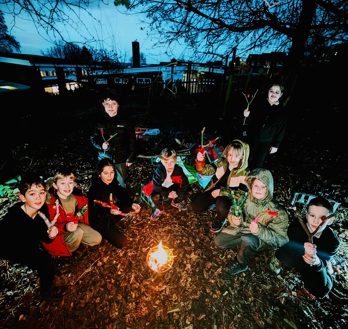 GoWildOutdoors's tweet image. 2024 with our friends @StAntsShipley @bcw_cat has ended on a festive high! We made sistrums, Christmas sticks, toasted Jaffa cake smores and ended the session with some carols! We hope you all have a very merry Christmas! 
@BfdForestSchls #Forestschool #TeamSAS #outdoorlearning